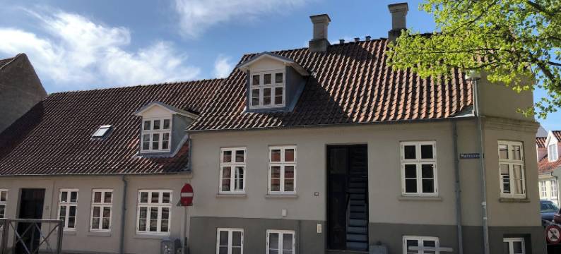 喷泉旁的房子(Huset Ved Springvandet)图片