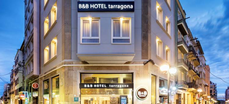 塔拉戈纳中心乌比斯住宿加早餐旅馆(B&B Hotel Tarragona Centro Urbis)图片