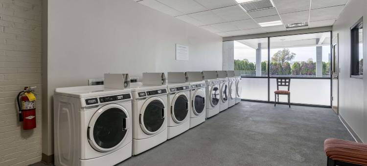 MainStay套房列克星敦I-75(MainStay Suites Lexington I-75)图片