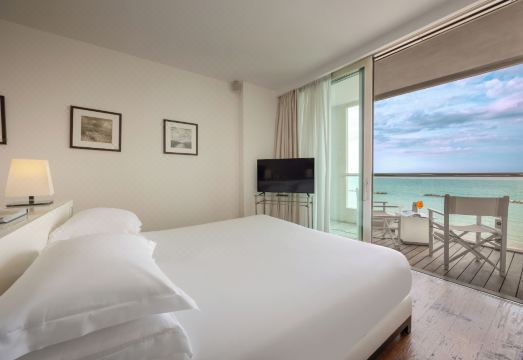 Excelsior Hotel, Spa & Lido Hotel Overview