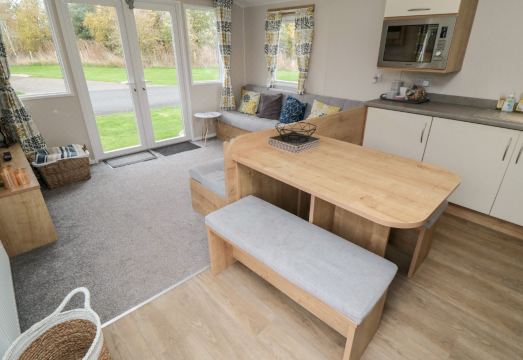 Pines 30 Hotel Overview