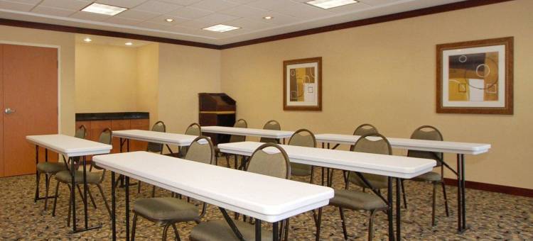 舒适套房酒店-绍斯波特(Comfort Suites Southport)图片