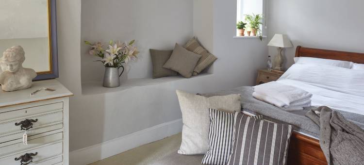 天使神迹宾馆(Sign of the Angel)图片