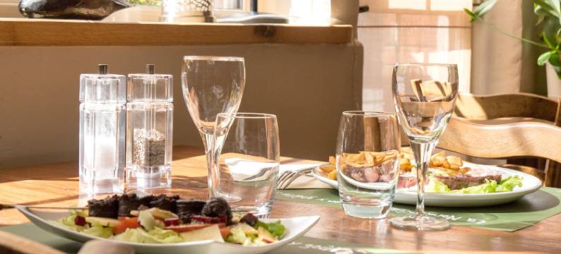 华尔布朱瓦洛吉斯旅馆(Logis Hôtel Restaurant Auberge du Valburgeois)图片