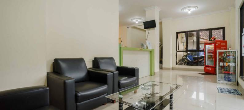 RedDoorz at Andalas Asri图片