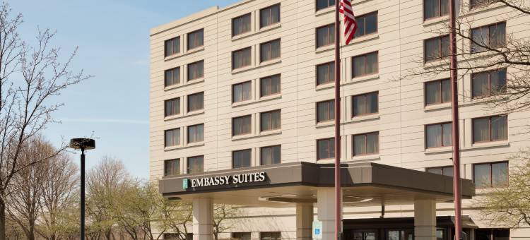 芝加哥北岸迪尔菲尔德希尔顿安泊套房酒店(Embassy Suites by Hilton Chicago North Shore Deerfield)图片