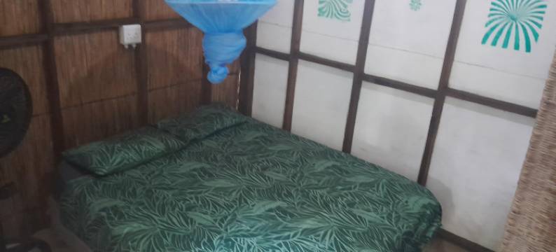 水下探险家酒店(Underwater Explorer)图片