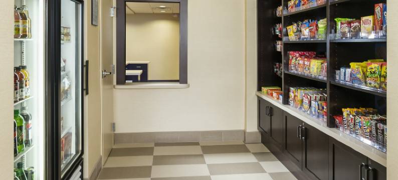 希尔顿欢朋套房酒店-圣贝纳迪诺(Hampton Inn & Suites San Bernardino)图片