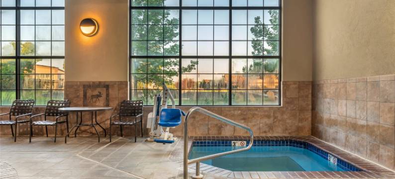 凯利贝斯特韦斯特优质套房酒店(Best Western Plus Kelly Inn  Suites)图片