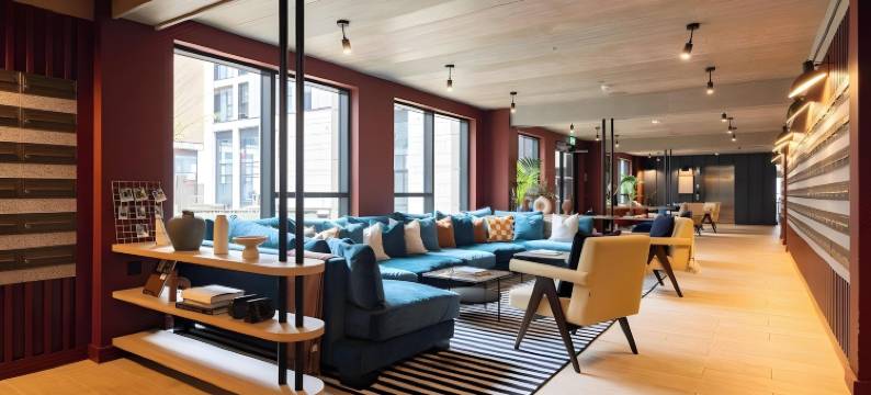 由查尔斯·霍普管理的利兹中心(Charles Hope Leeds)图片