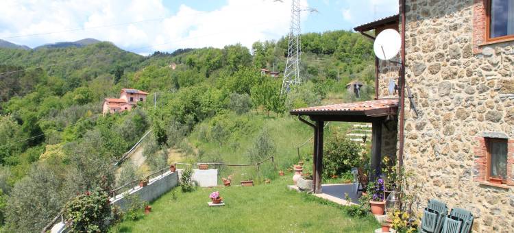 Holiday Home in Tuscany with Natural Pond图片