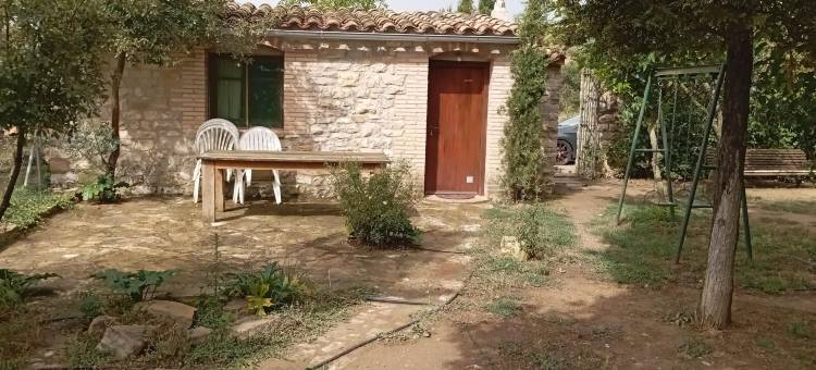 Detached rural 19th century country house.图片