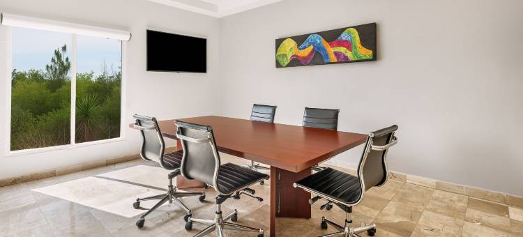 节日快捷酒店新拉莱多(Fiesta Inn Express Nuevo Laredo)图片