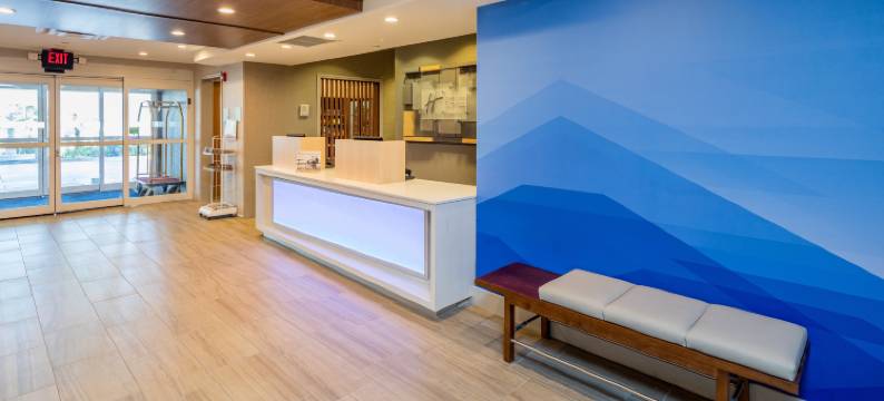 智选假日套房酒店莫德斯托，萨利达(Holiday Inn Express & Suites MODESTO-SALIDA by IHG)图片