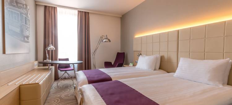 布达佩斯布达厄尔什假日酒店(Holiday Inn Budapest - BUDAÖRS)图片