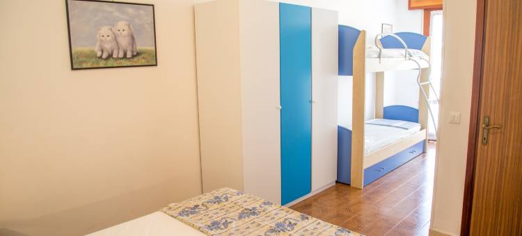Centric apartment by the beach图片