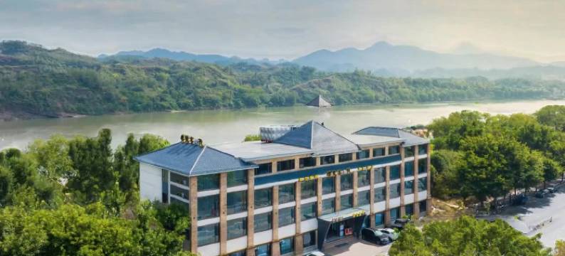 樱鹭客栈(赣州东站梅林古镇店)图片