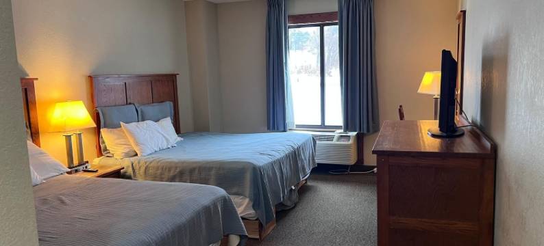 卡特吉愉夜酒店，靠近德拉姆堡(Pleasant Night Inn Carthage Near Fort Drum)图片