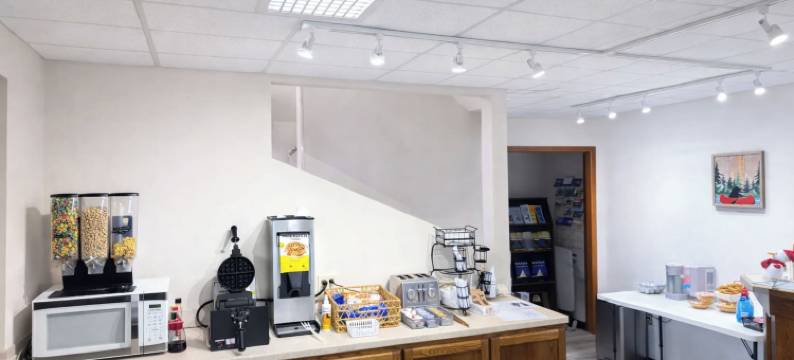 桑道纳福赛斯I-94旅馆(Sundowner Inn Forsyth I 94)图片