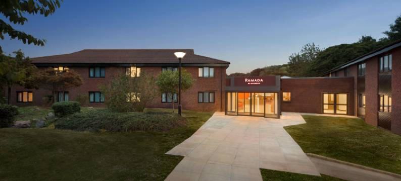 西布里斯托尔温德姆华美达酒店(Ramada by Wyndham Bristol West)图片