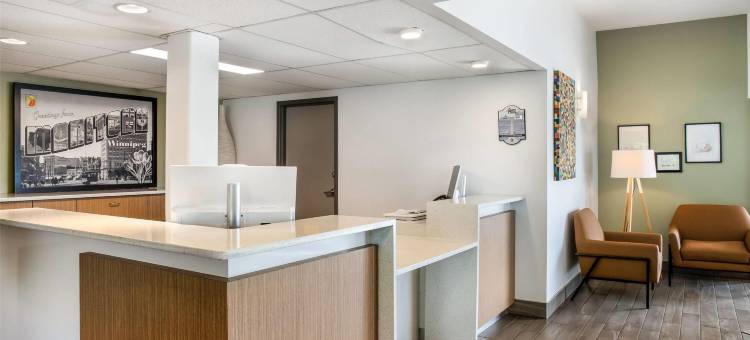 温尼伯西速8酒店(Super 8 by Wyndham Winnipeg West)图片