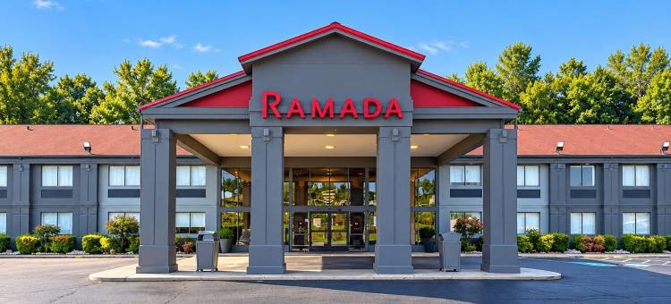 土斯卡鲁沙华美达酒店(Ramada by Wyndham Tuscaloosa)图片