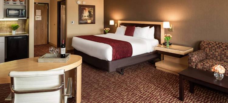 金雁酒店(Lakeside Hotel Casino)图片