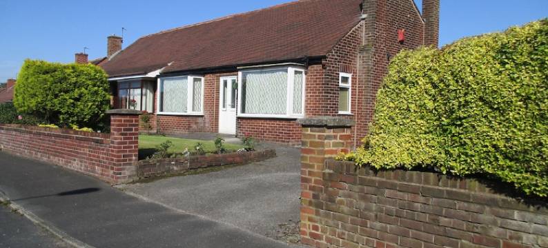 Impeccable 2-Bed House in Rochdale图片