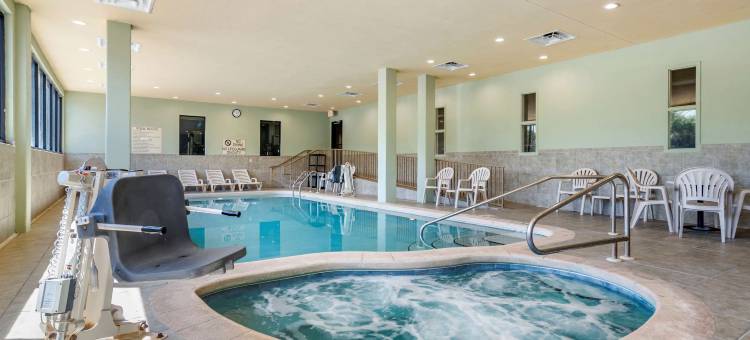 舒适套房酒店(Comfort Inn & Suites)图片