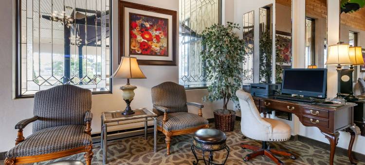 埃斯卡纳巴北品质酒店及套房(Quality Inn & Suites Escanaba North)图片