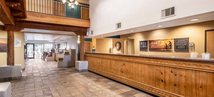 西菲尼克斯古德伊尔红狮套房酒店(Red Lion Inn & Suites Goodyear Phoenix)图片