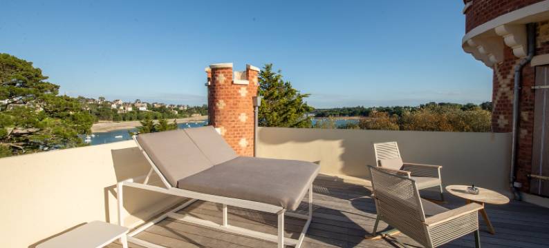 勒内塞(Le Nessay)图片