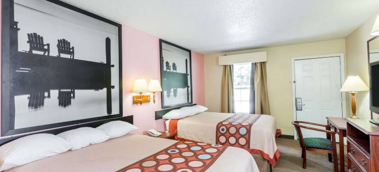 斯泰茨伯勒温德姆速8酒店(Super 8 by Wyndham Statesboro)图片