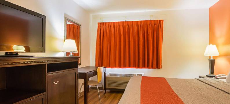 6号汽车旅馆十字路口购物中心 - 滑铁卢 - 雪松瀑布(Motel 6 Waterloo, IA - Crossroads Mall - Cedar Falls)图片