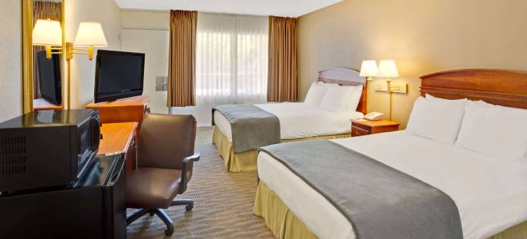 银泉戴斯酒店(Days Inn by Wyndham Silver Spring)图片