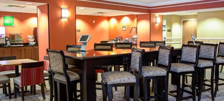 北奥卡拉舒适套房酒店(Comfort Suites Ocala North)图片