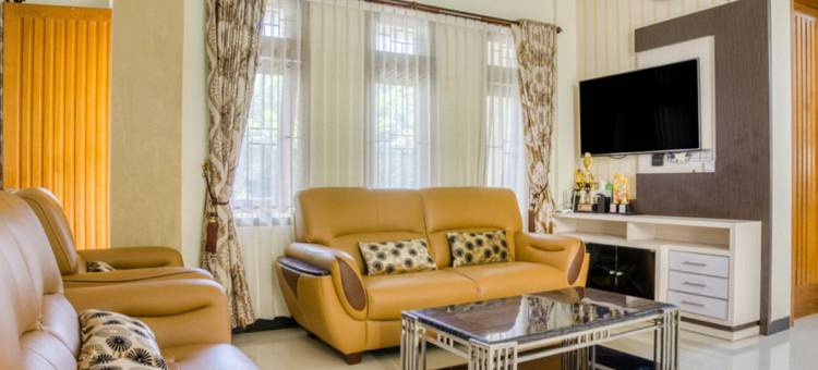 红多兹酒店-贾卡尔阿塔斯KM10(RedDoorz @ Jakal Atas KM 10)图片