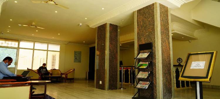 康瑞德萨维什甘加瓦蒂汉皮(Kyriad Sarvesh Gangavathi Hampi)图片