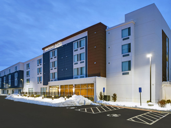 哈特福德克伦威尔SpringHill Suites酒店