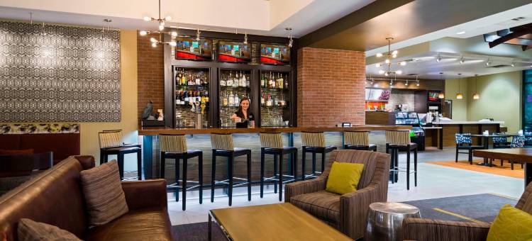 小石城市中心万怡酒店(Courtyard Little Rock Downtown)图片