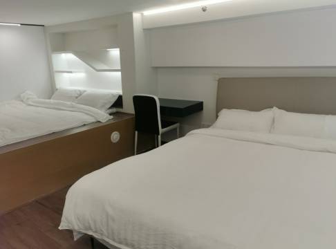 彩云美女公寓(五一大道分店)