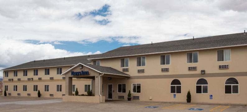 哈里肯/锡安国家公园地区戴斯酒店(Days Inn by Wyndham Hurricane/Zion National Park Area)图片