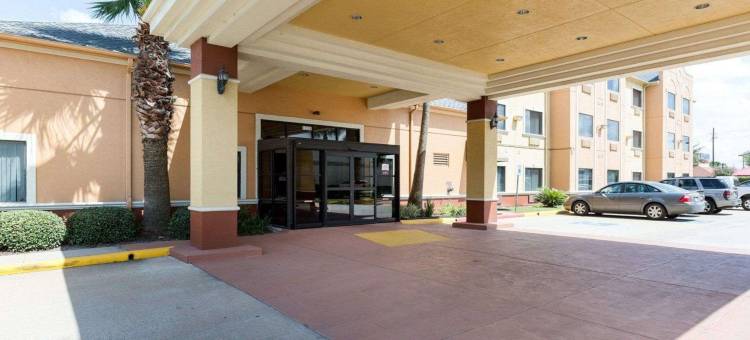 休斯顿西北赛菲尔凯艺套房酒店(Quality Suites Houston NW Cy-Fair)图片