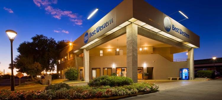 山麓图森贝斯特韦斯特套房酒店(Best Western InnSuites Tucson Foothills Hotel  Suites)图片