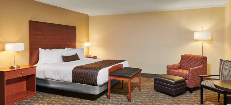 密尔沃基机场贝斯特韦斯特优质酒店及会议中心(Best Western Plus Milwaukee Airport Hotel  Conference Center)图片