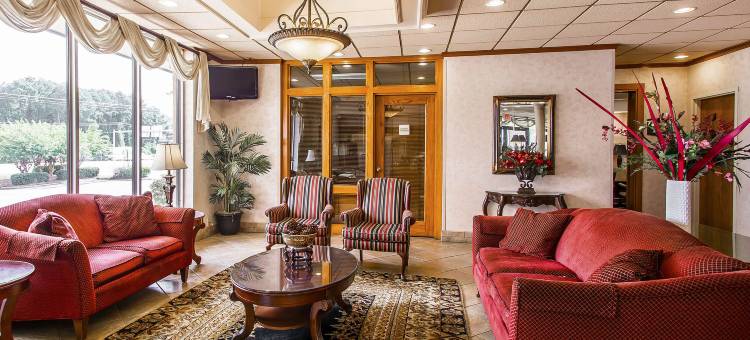 多森南凯隆套房酒店(Clarion Inn & Suites Dothan South)图片