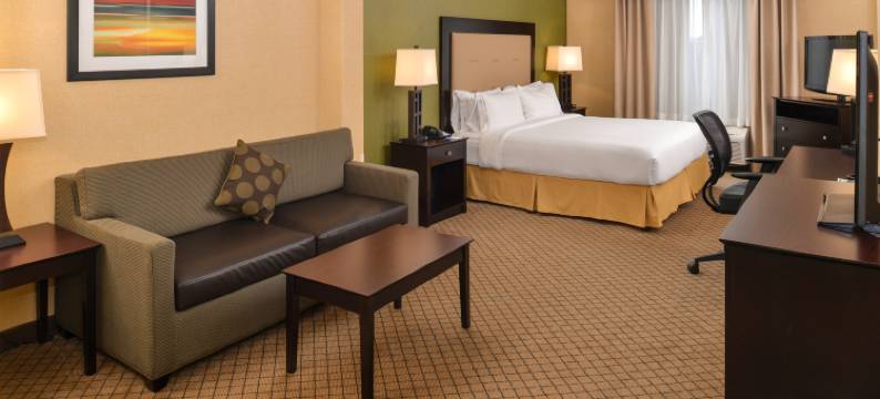 Holiday Inn Express 伍德兰德(Holiday Inn Express WOODLAND by IHG)图片