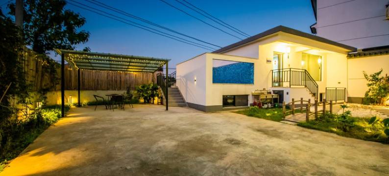 舒心阁民宿(梅园路分店)图片