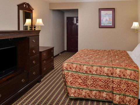 沃索的伊克诺旅馆套房