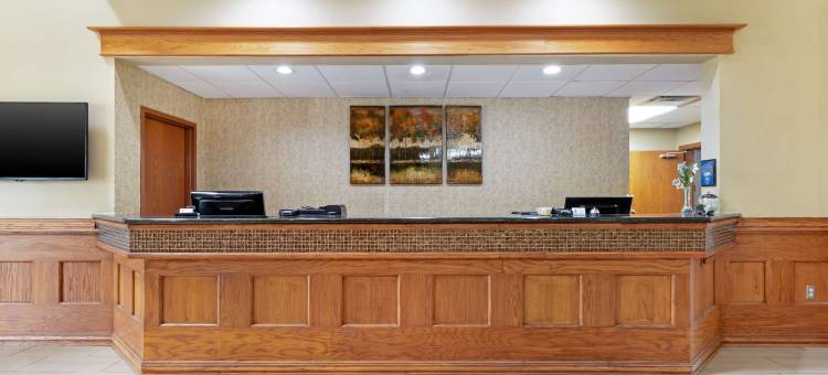 洛克斯特格罗夫贝斯特韦斯特套房酒店(Best Western Locust Grove Inn  Suites)图片